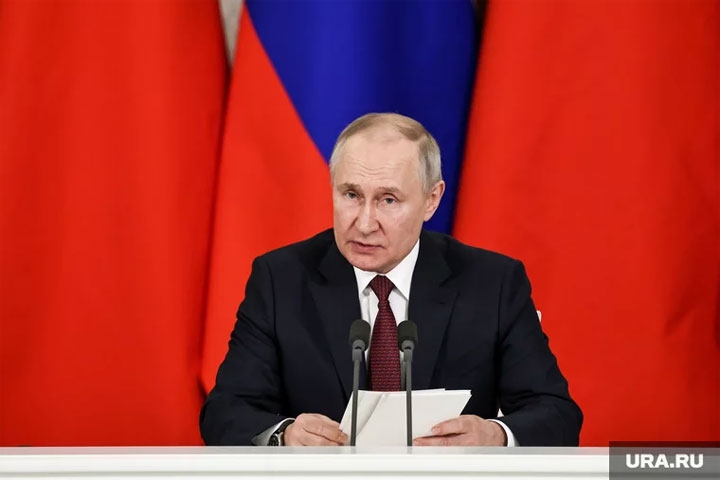 Путин: Минобороны готовит ответ на бессмысленный теракт Киева на Крымском мосту