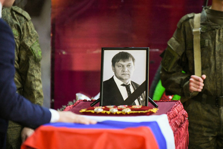 Глава Хакасии наградил Дмитрия Иванова орденом «За заслуги перед Хакасией» посмертно