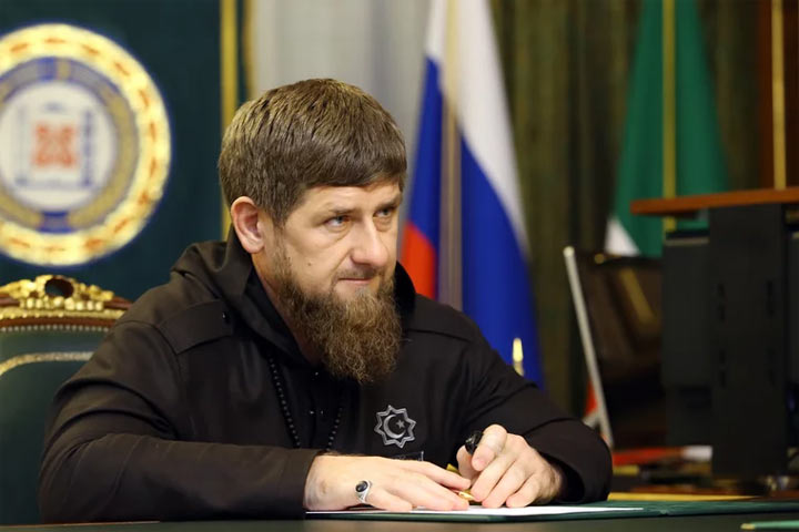 Кадыров пообещал после Украины пойти в страны, оскорбляющие Коран