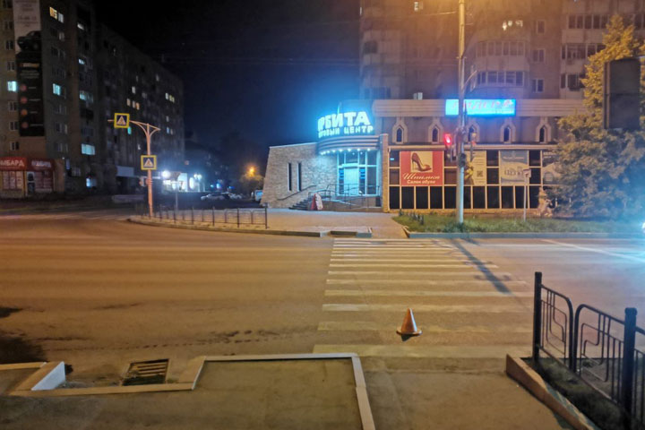 В Абакане на Щетинкина - Тельмана водитель сбил пешехода на переходе 
