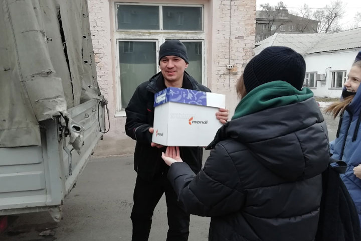 ХГУ помогает эвакуированным из ЛНР и ДНР