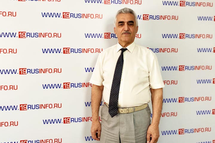 Элфан Рамазанов объяснил, почему критиковал главу Хакасии и заявил о предателях 