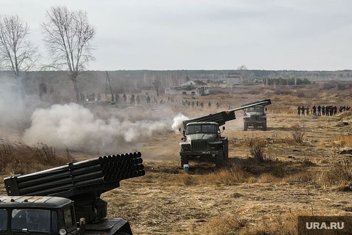 Российские войска отразили атаку «Азова»* в ДНР