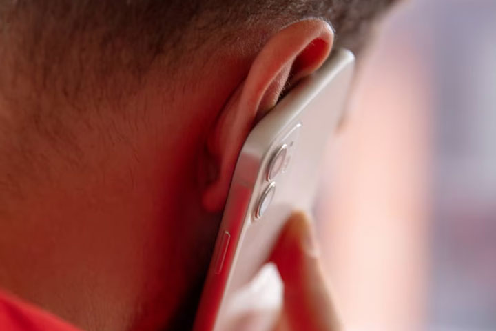 Мошенники звонят жителям Хакасии под видом операторов сотовой связи