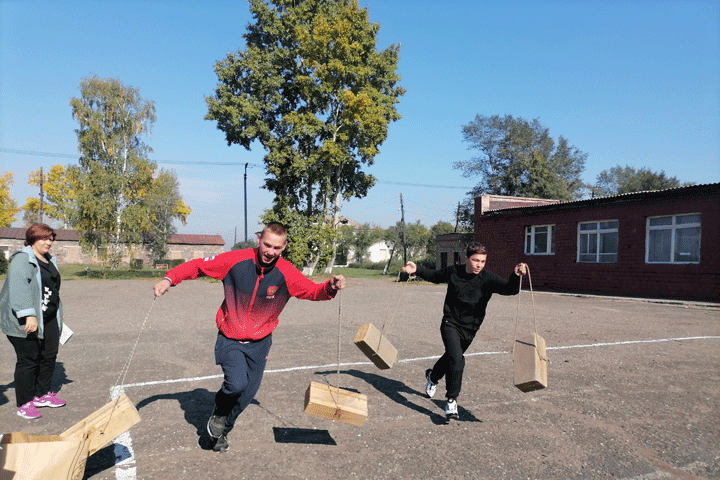 В Хакасском политехническом колледже провели веселый праздник