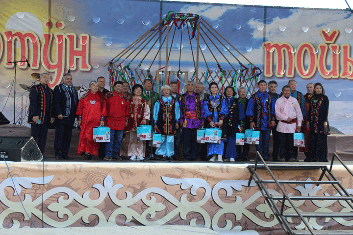 В Хакасии почётное звание «Человек года»  присвоено аграриям