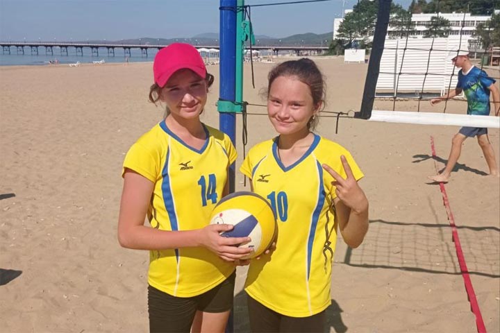 Волейболистки из Хакасии взяли золото на Президентских состязаниях по пляжному волейболу