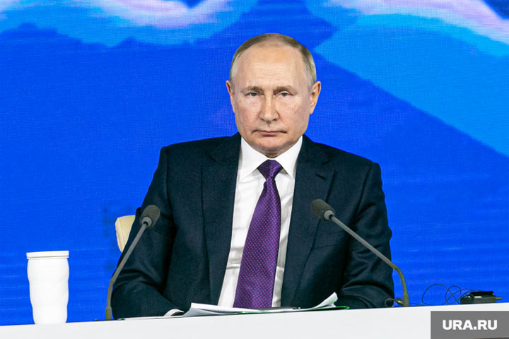 Путин поручил передать Донбассу трофейное вооружение ВСУ