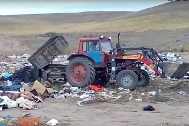 В Аскизском районе выкинувшему мусор грозит крупный штраф
