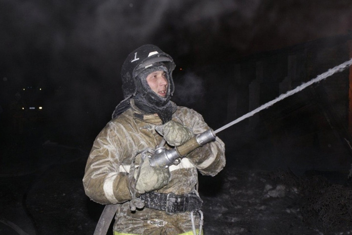 В Хакасии 57 пожарных боролись с огнем