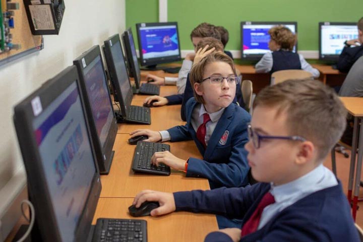 Школьники Хакасии познакомятся с технологиями мессенджеров на «Уроке цифры»