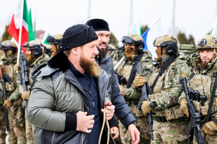 Кадыровцы уже в 7 километрах от Киева, но офис Зеленского хорохорится