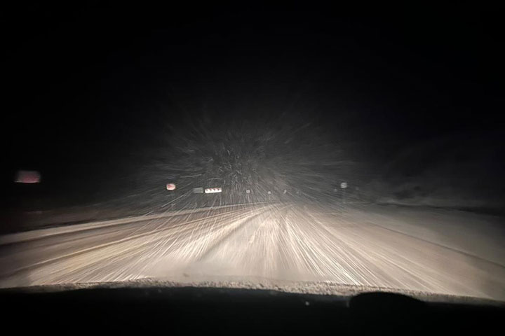 Водителям Хакасии: на трассе «Енисей» идет снег 
