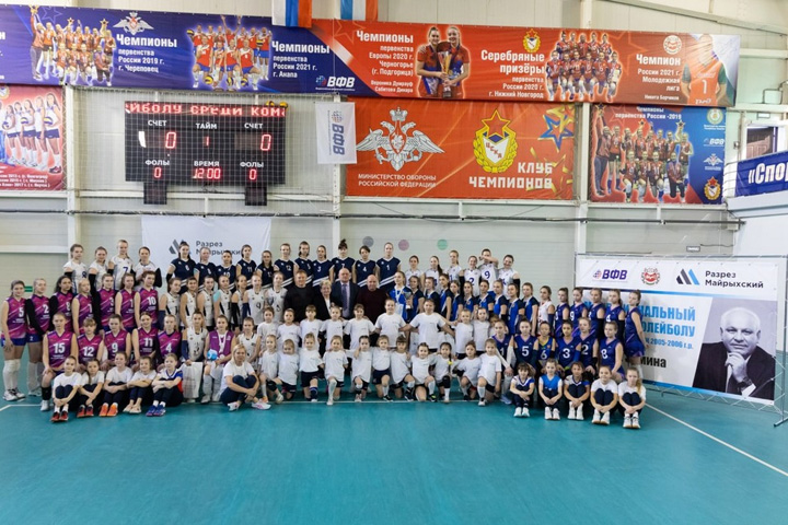 Турнир по волейболу памяти Виктора Зимина может стать крупнейшим в Сибири
