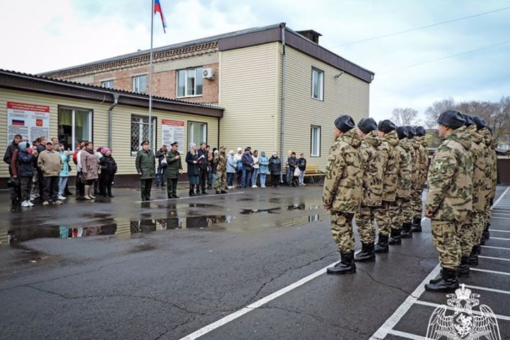 На срочную службу в Росгвардию отправились призывники из Хакасии