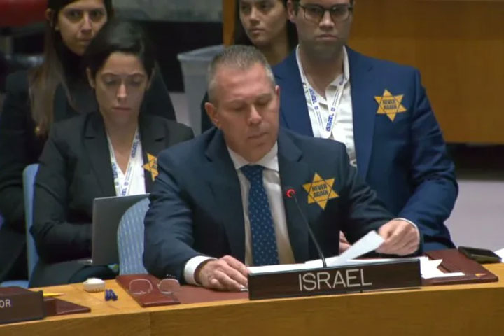 Делегация Израиля надела желтые звезды на заседании Совбеза ООН