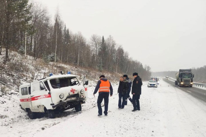 В смертельном ДТП с участием скорой погибла фельдшер  