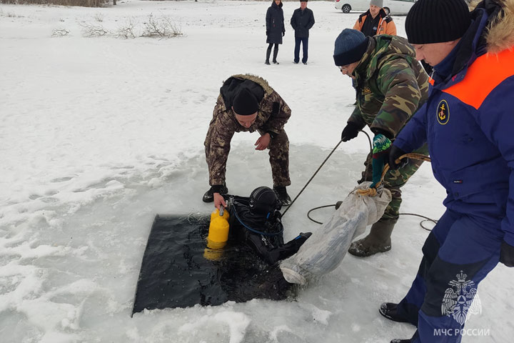 В Саяногорске сотрудники МЧС провели тренировку с муниципальными спасателями