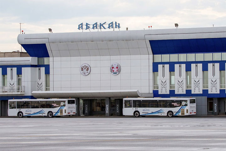 Неизвестные пригрозили взорвать аэропорт в Хакасии, если Россия не выведет войска из Украины