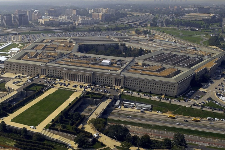 В Пентагоне призвали сохранить возможность прямой связи с Шойгу