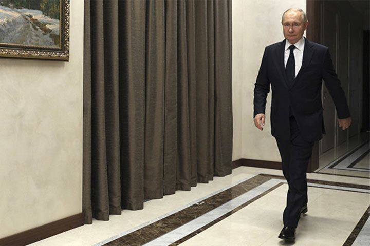 «Будут валить всех»: Путин раскрыл гостайну на встрече с олигархами за закрытыми дверями