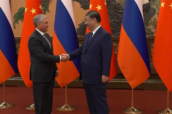 Си Цзиньпин оправдался перед Путиным. Байден схлопотал за «диктатора»
