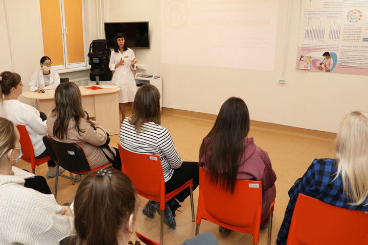 Перинатальный центр Хакасии модернизировал программу подготовки к родам