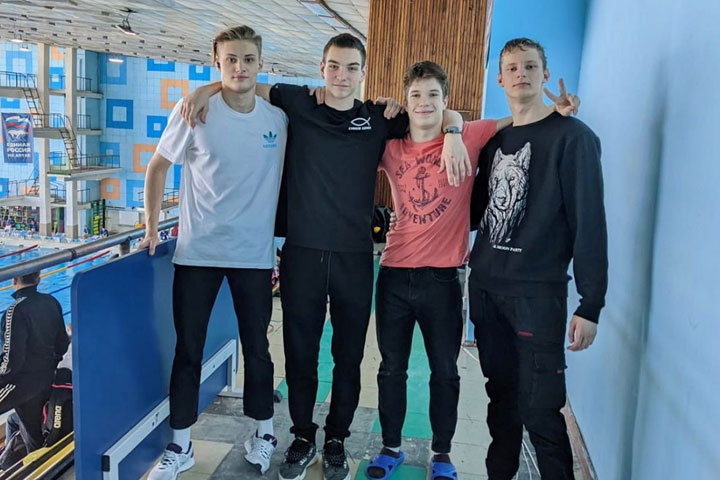 Пловцы из Хакасии завоевали награды первенства Сибири