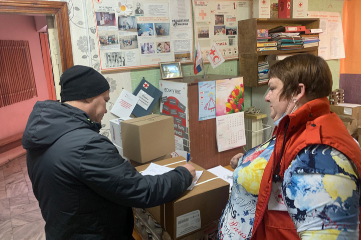 СТЭМИ присоединился к акции сбора гуманитарной помощи жителям ДНР и ЛНР
