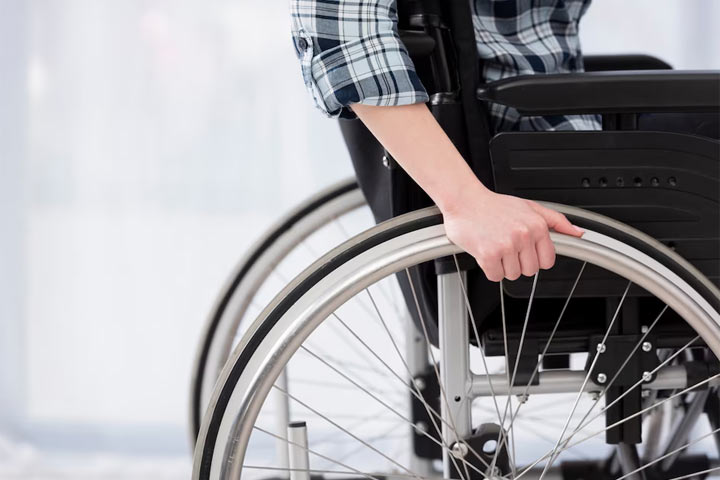 В Хакасии выплаты людям с инвалидностью назначают беззаявительно