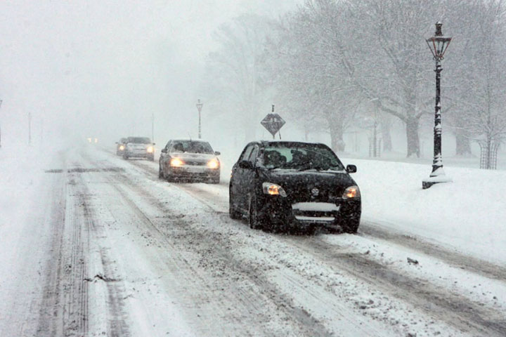 Госавтоинспекция предупредила водителей: Хакасию ждет снег и гололед 