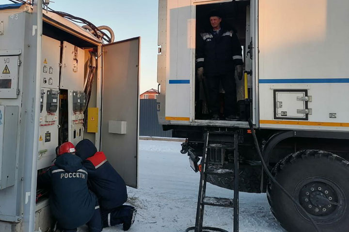 Энергетики назвали примерное время восстановления энергоснабжения в Калинино и Расцвете