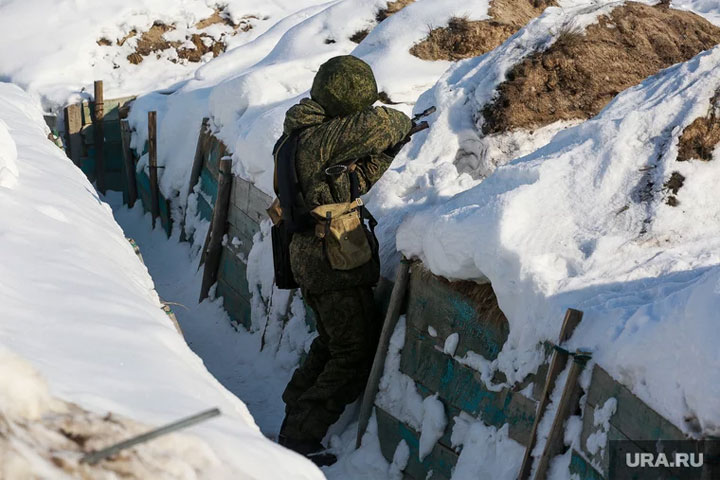Mash: два раненых солдата РФ и Украины 10 дней спасали друг друга. Видео