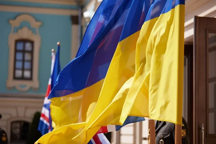 ЕК отдаст Украине 15 млрд евро от активов России
