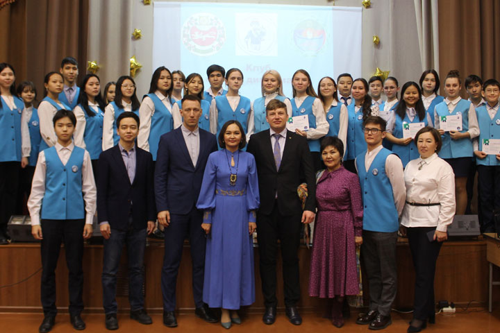 В Хакасии пополнились ряды юных дипломатов