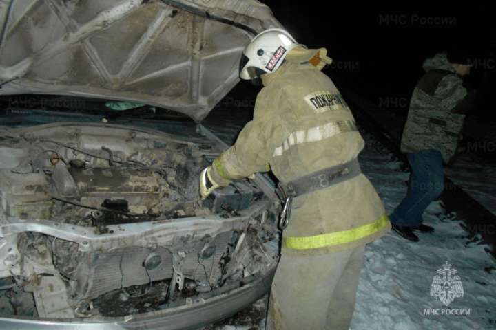 В Аскизском районе загорелся автомобиль