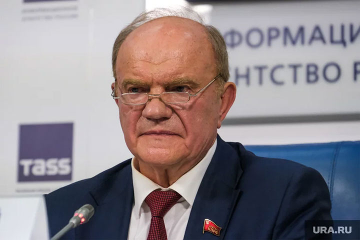 Зюганов прокомментировал выдвижение Харитонова в президенты от КПРФ