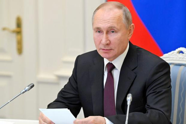 Путин подписал закон, ускоряющий выдворение из страны иностранцев
