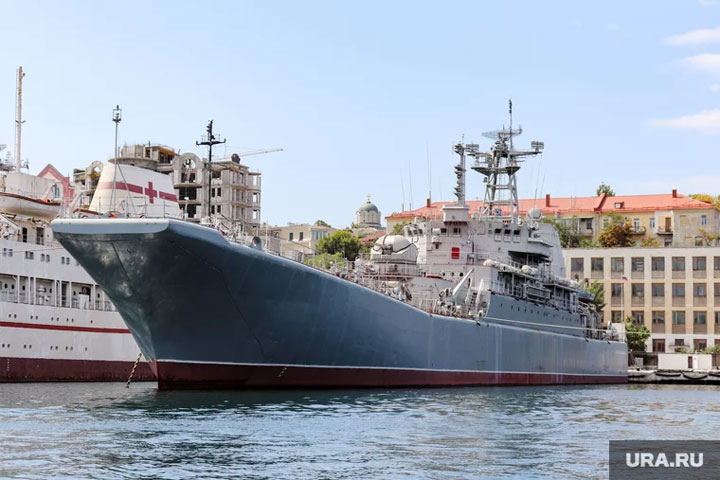 В Феодосии поврежден российский десантный корабль «Новочеркасск»