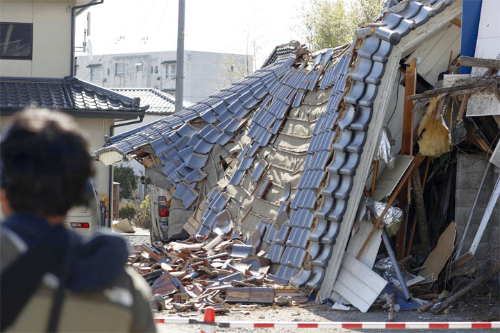На Сахалине из-за мощного землетрясения в Японии объявили угрозу цунами