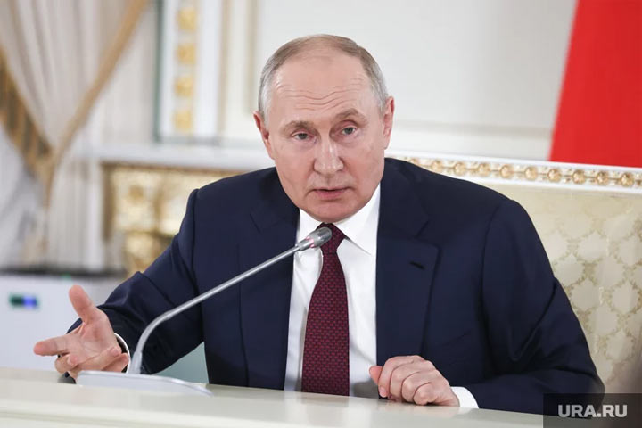 Путин обратился к православным россиянам