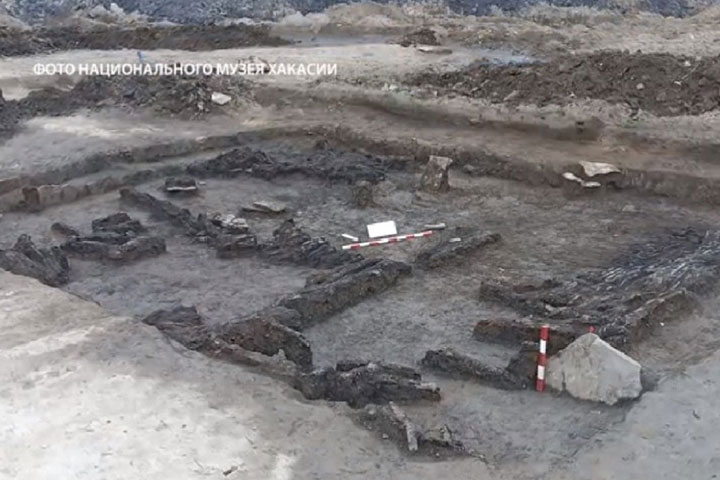 Бронзовые ножи и каменные зернотерки обнаружили студенты-археологи ХГУ