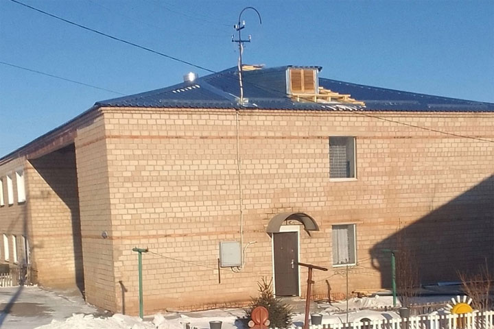 Капремонт крыш провели в многоквартирных домах поселка Копьево