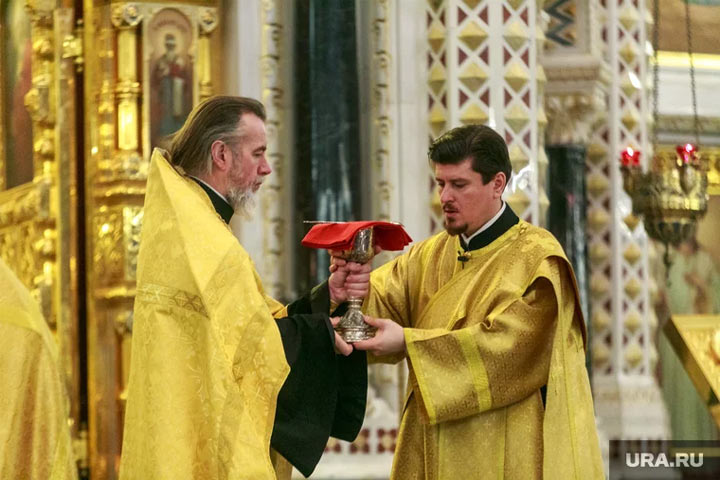 Православные отмечают необычный праздник: почему сегодня обязательно нужно выпить