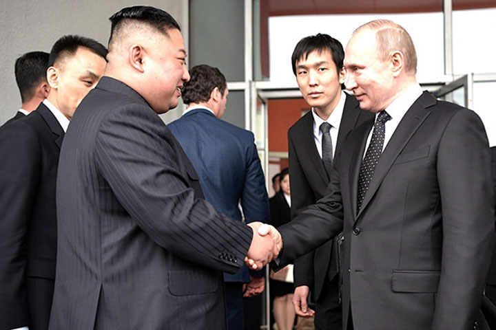 Ракеты в обмен на туристов: Путин и Ким Чен Ын готовят самый убойный визит