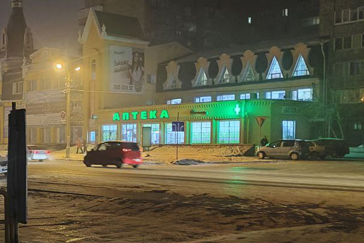 Положительная аномалия температуры наблюдается в Сибири