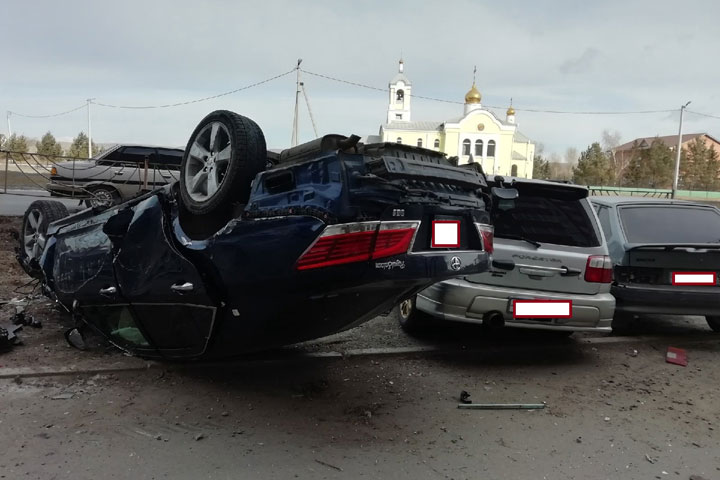 Вышиб страйк: авария в Черногорске произошло из-за проезда на красный 