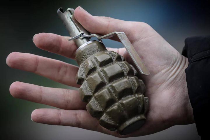 Житель Хакасии угрожал взорвать гранаты из-за нелюбви к полиции