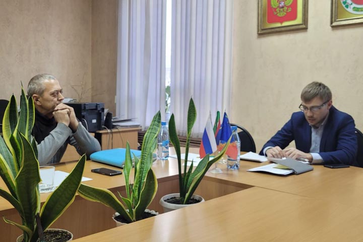 Зампредседателя Госкомтарифэнерго Хакасии провел личный прием граждан в Черногорске