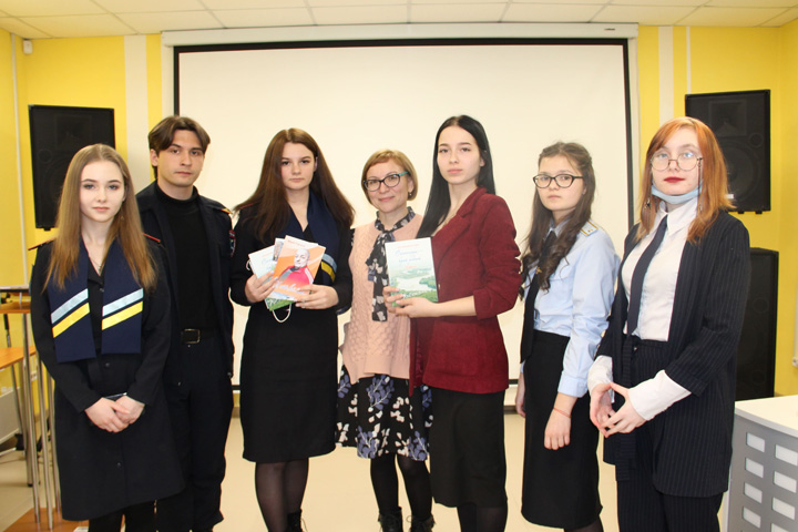 Студенты СТЭМИ победили на чемпионате по чтению вслух «Саяногорье – край родной»